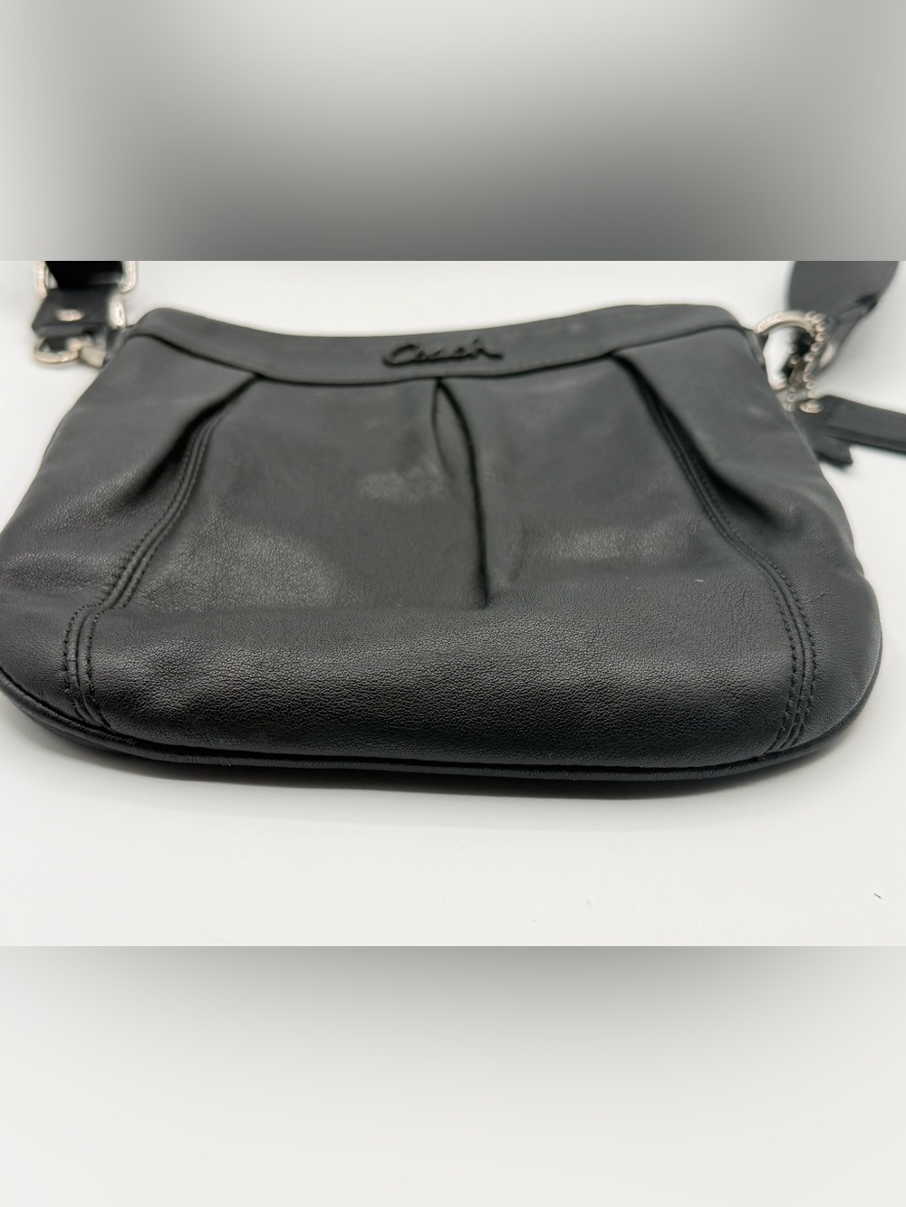 Coach Black Leather Adjustable Zip Closure Crossbody Bag #L0826-42585 - Picture 5 of 15